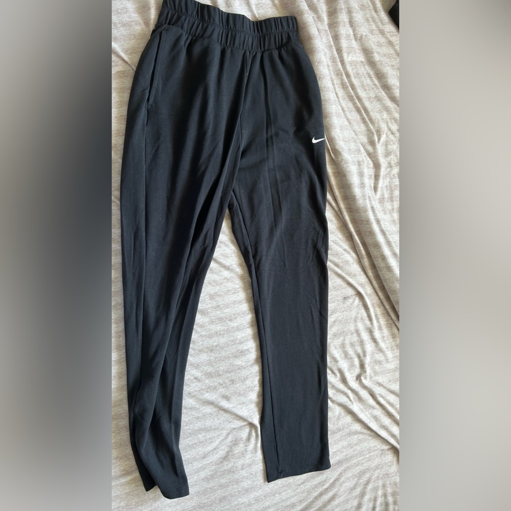 nike joggers